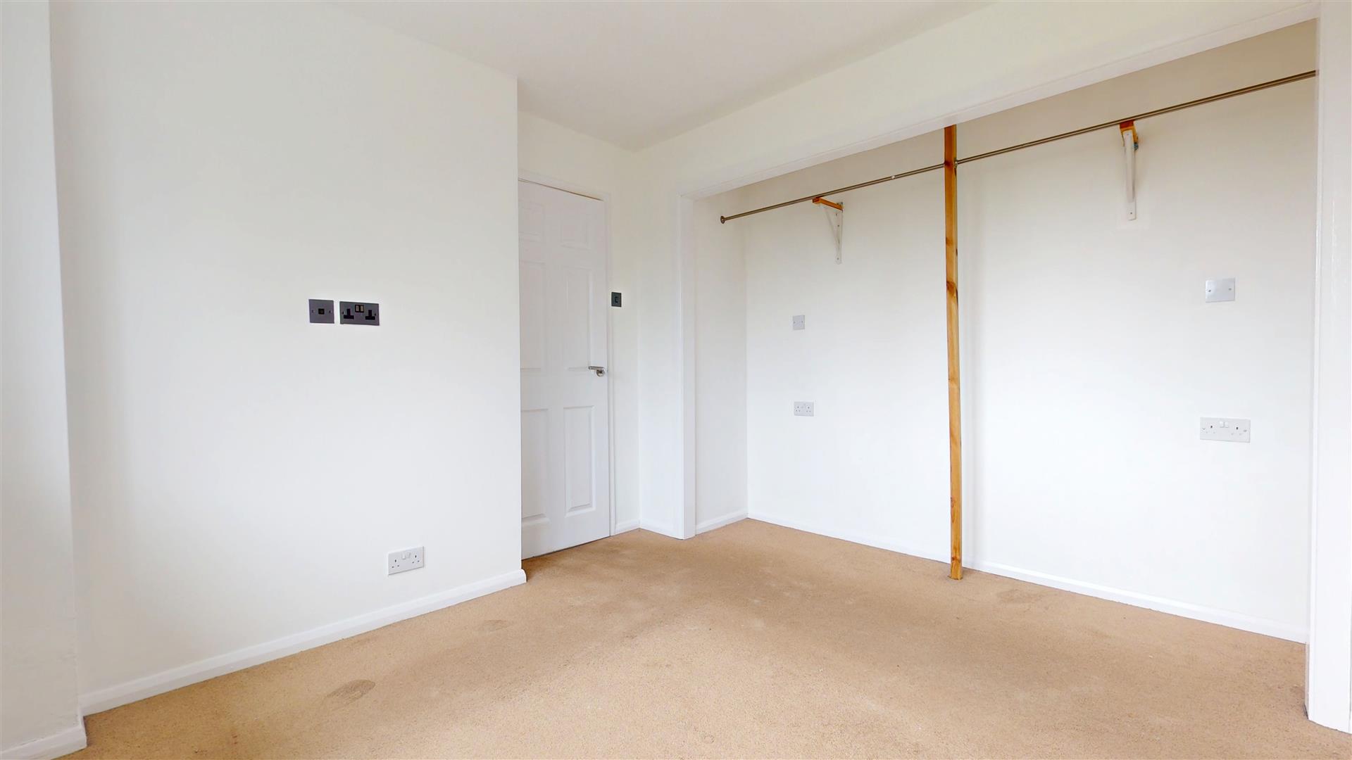 Collins Walk, Newport Pagnell